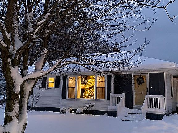 5th image of 105 Brown Rd
