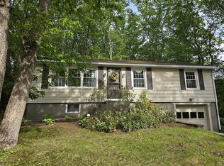 22 Wild Rose Ave, Holden, MA 01520