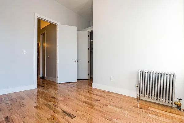 Rented by Nooklyn NYC LLC | media 76