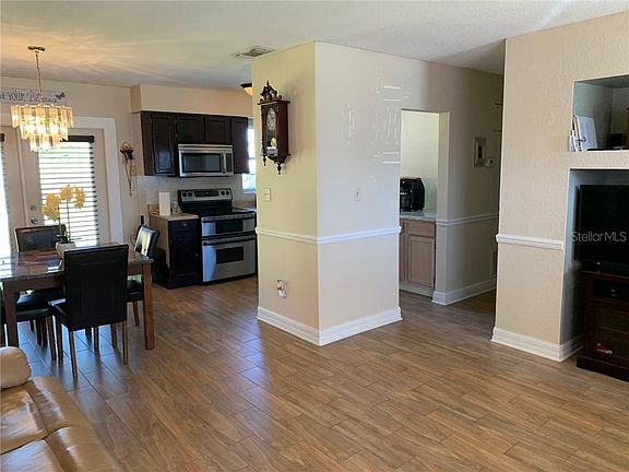 3rd image of 1813 Garwood Dr