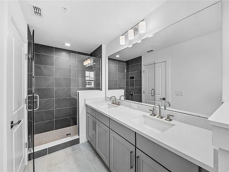 1856 Crowncrest Dr — Photo 33