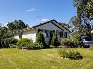 27 Donald Ct, Bridgeport, CT 06606