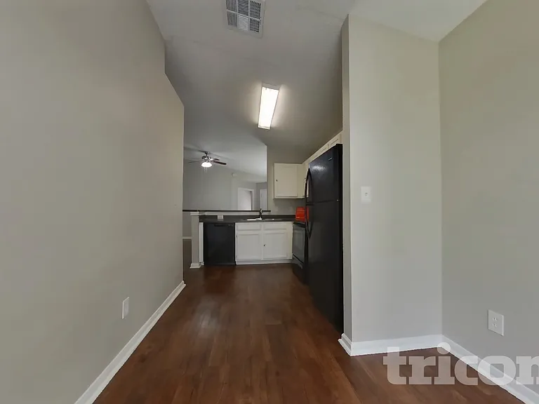3150 Kelling St — Photo 4