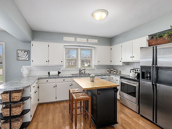 5th image of 3635 Canal Ave SW
