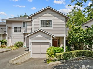 8629 240th St SW APT B4, Edmonds, WA 98026