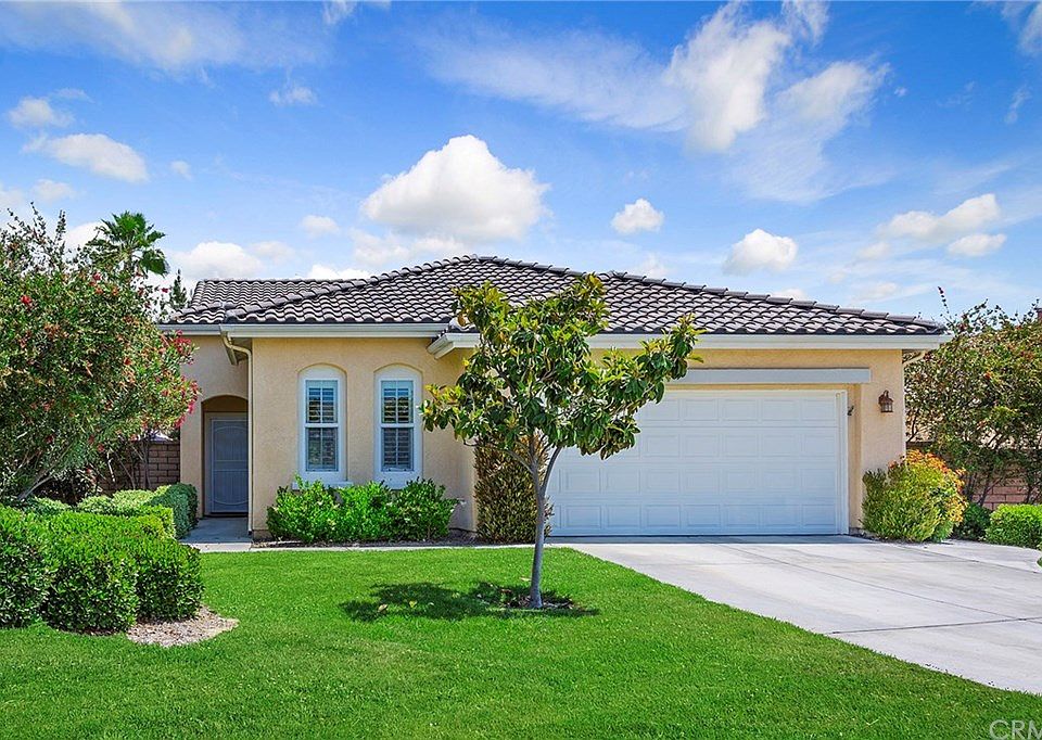 1st image of 28084 Oakhaven Ln