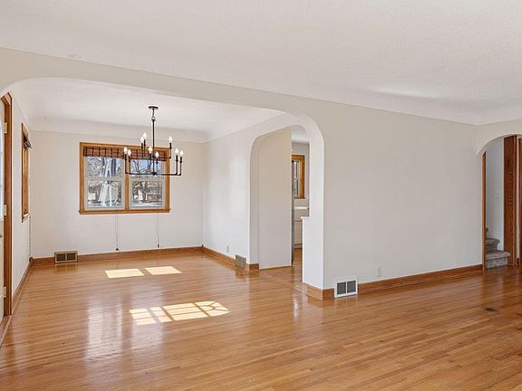 5th image of 1707 Eugene St