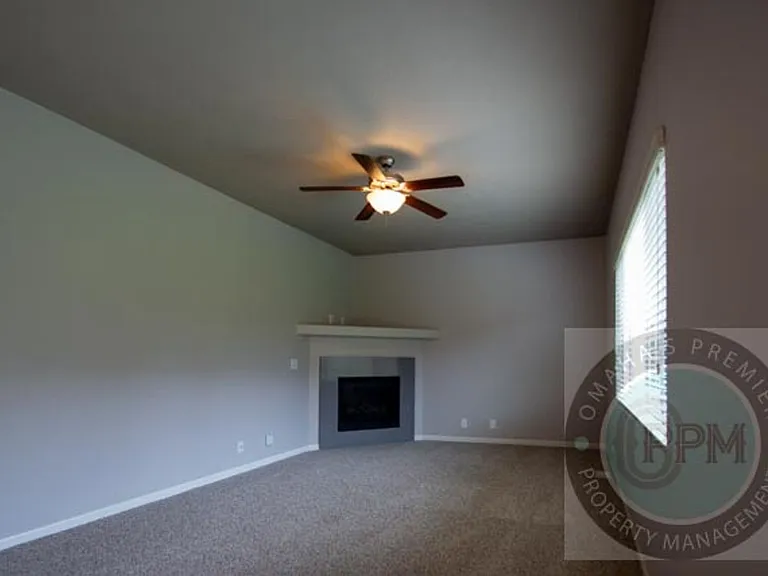 8825 N 161st Ave — Photo 7