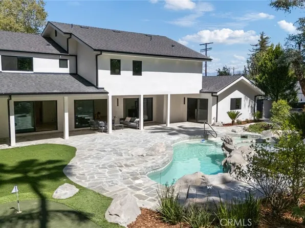 19532 Wells Dr, Tarzana, CA 91356