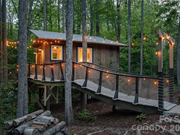 523 Stepp Rd, Hendersonville, NC 28792