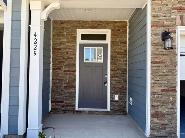 4229 Black Ct, Harrisburg, NC 28075