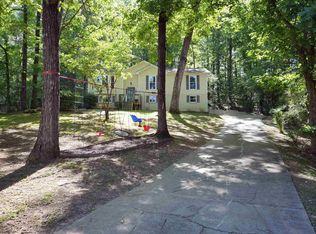 400 Oak Leaf Ln, Birmingham, AL 35244