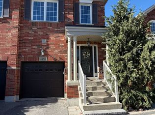 1450 Rennie St, Oshawa, ON L1K 0N9