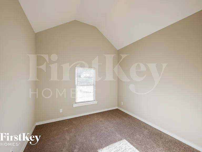 170 Lakewood Ln — Photo 14