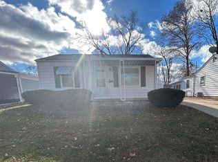 40 Lilac Ln, Springfield, IL 62702