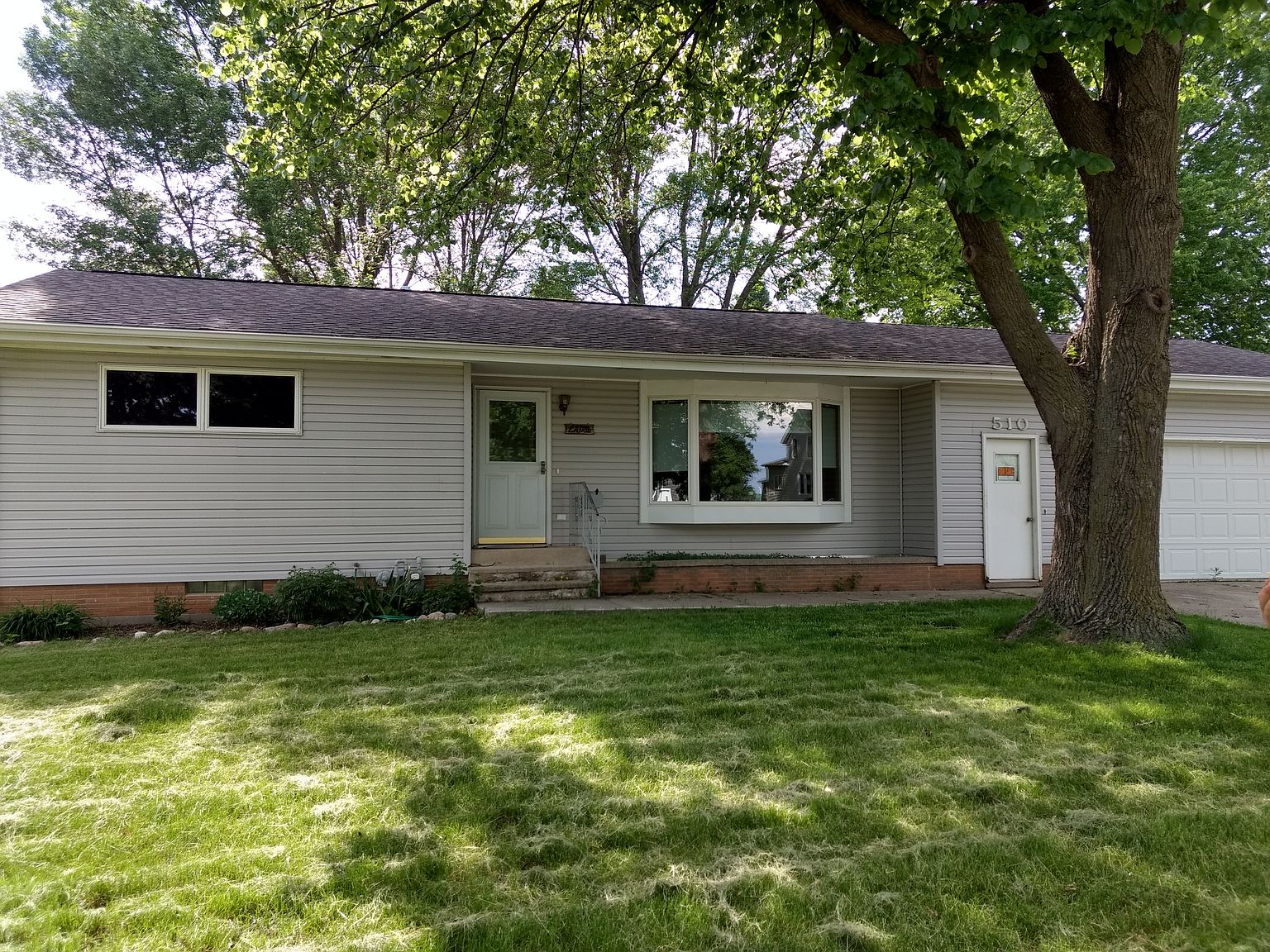 510 S Maple St, Paullina, IA 51046 Zillow