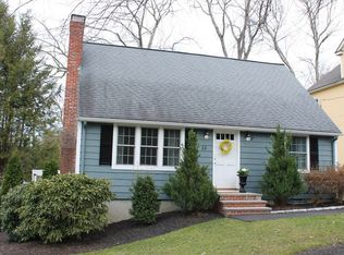 55 Asbury St, Lexington, MA 02420