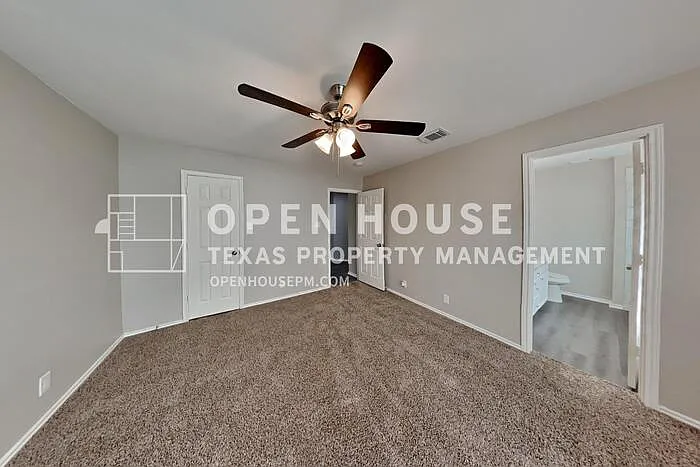 227 Eagle Pass Dr — Photo 9