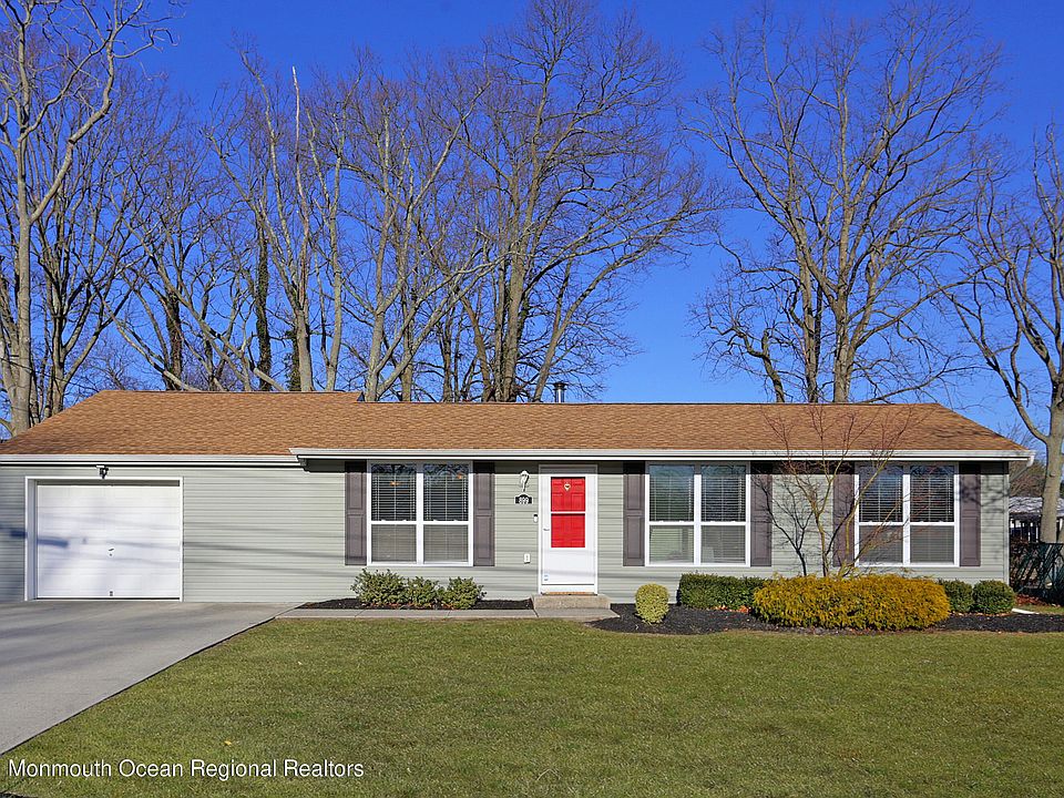 1st image of 899 Bellwood Dr