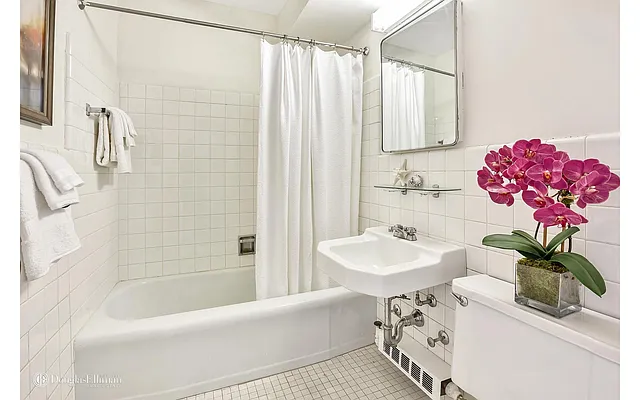 Sold by Douglas Elliman | media 39