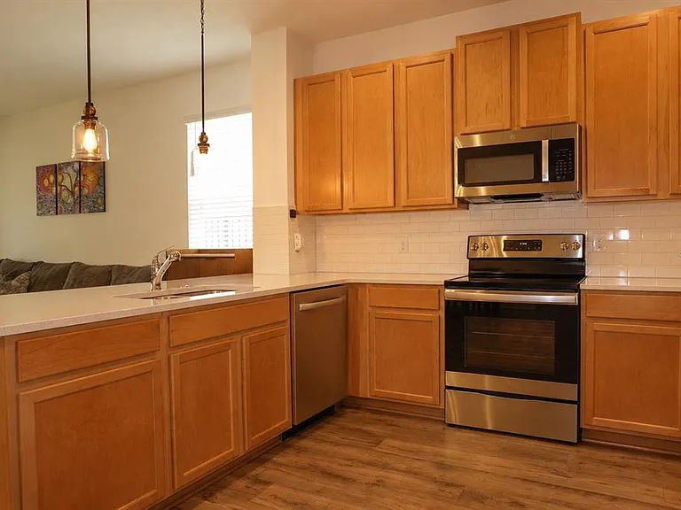 4909 Olivia Ct — Photo 5