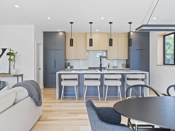 25 Hall St #2, Waltham, MA 02453