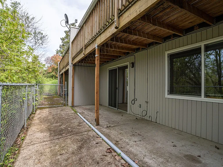 340 Denver St NE — Photo 39