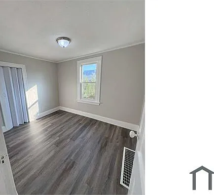 29007 Foxboro St — Photo 3