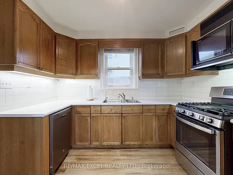 317 Warren Rd — Photo 16