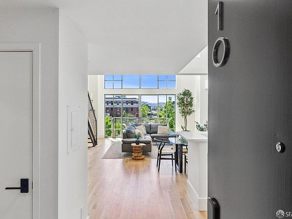 2nd image of 11 Haight St APT 10
