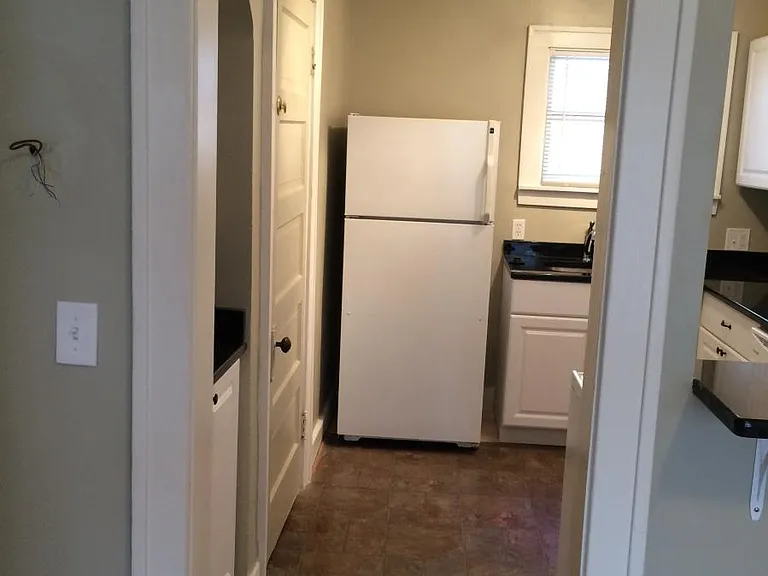 806 Forest Ave — Photo 12