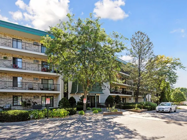 10401 Cedar Lake Rd Unit 409, Minnetonka, MN 55305