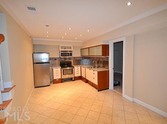 3rd image of 1893 Sugarstone Dr