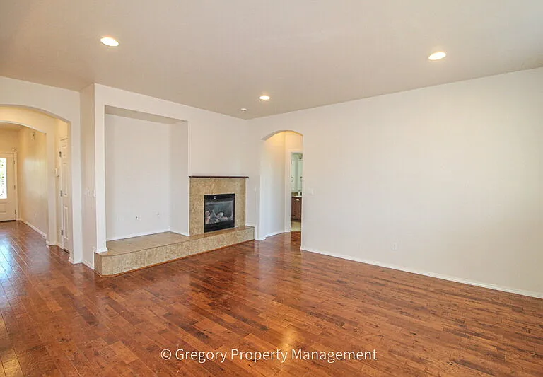 22924 42nd Dr SE — Photo 4