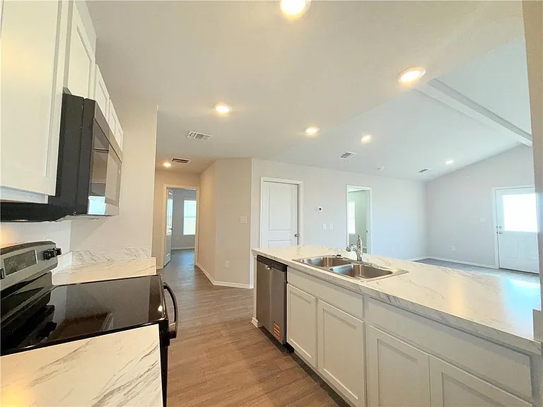 3606 Perry — Photo 5