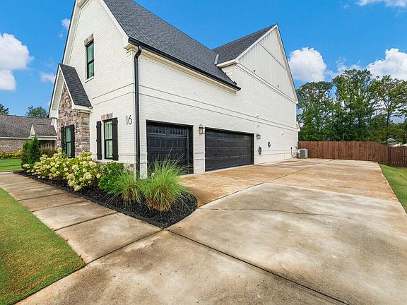 2nd image of 16 Loblolly Ln