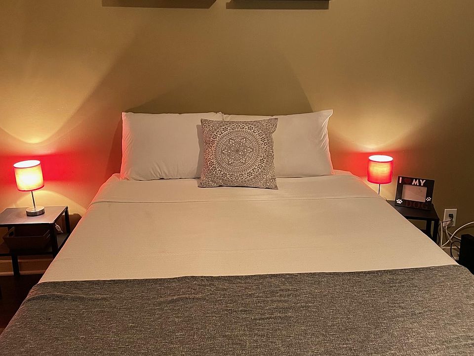 Large bedroom with queen bed.