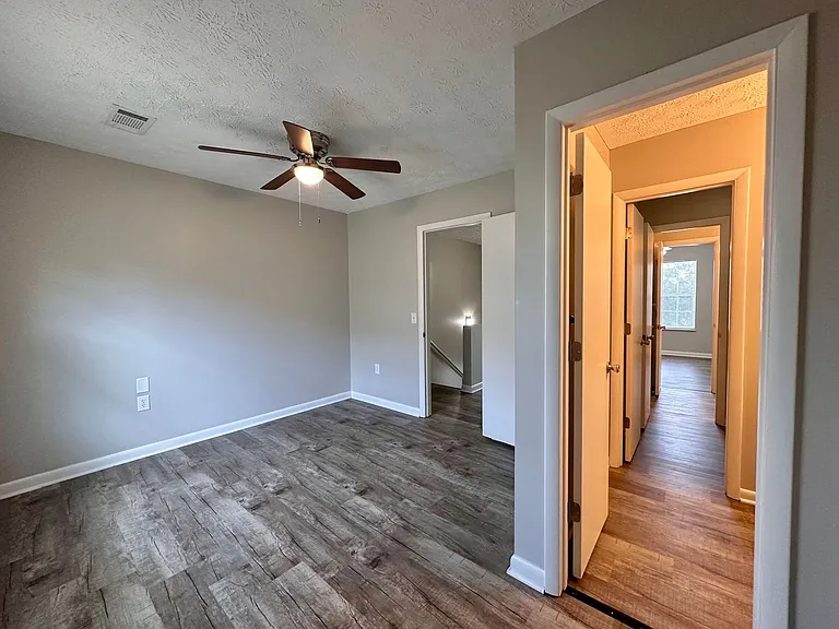 2021 N Sizer Ave #L — Photo 59