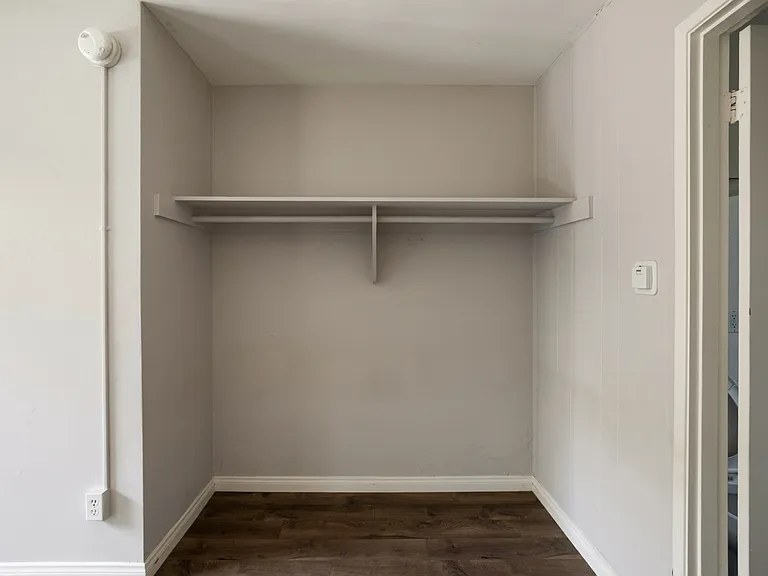 1619 Lucile Ave #2 — Photo 8