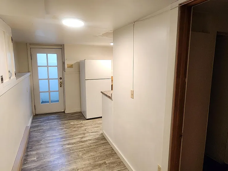 316 S 3rd Ave #B — Photo 6
