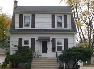 819 N Walnut Ave, Arlington Heights, IL 60004
