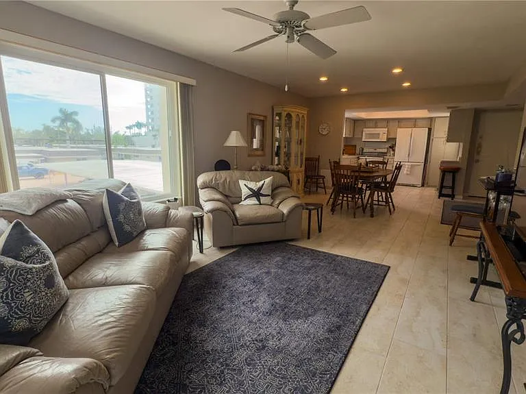 1900 Benjamin Franklin Dr #201BER — Photo 7