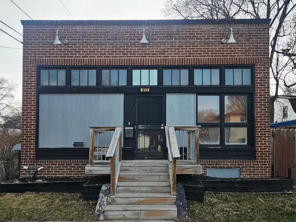 813 10th St N, Fargo, ND 58102