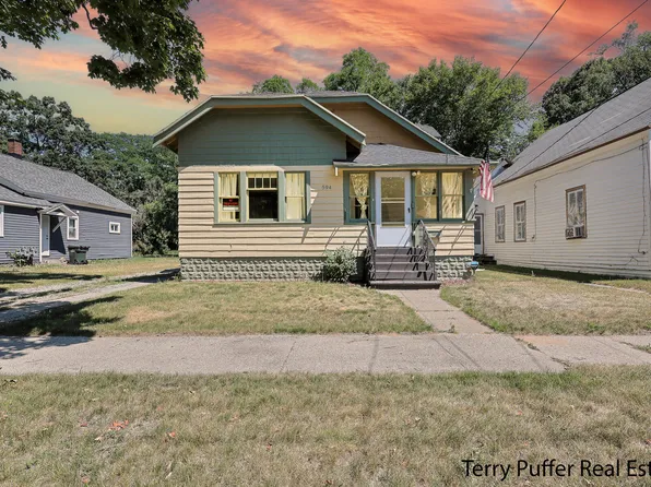 594 Oak Ave, Muskegon, MI 49442