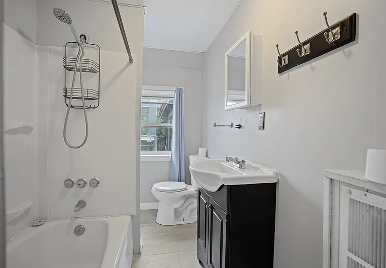 235 Monmouth St #2 — Photo 5