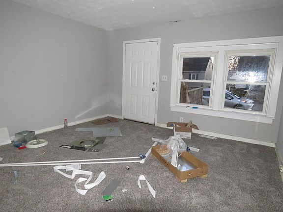 4th image of 1362 E 16th Ave