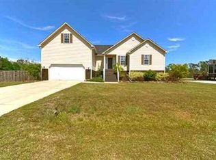 156 Forest Bluff Dr, Jacksonville, NC 28540