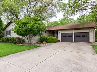 706 E 4th St, Coal Valley, IL