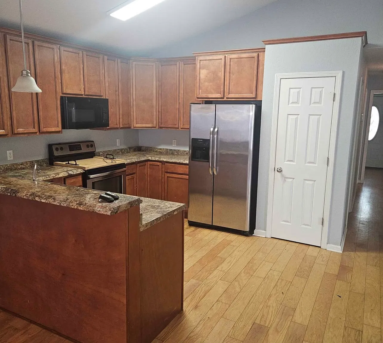4 bed, 1950 sqft, $1,795 — Photo 3
