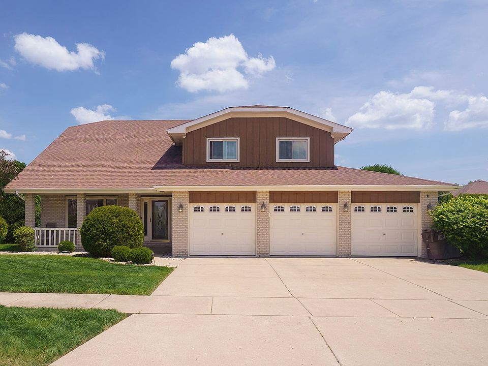 1st image of 22021 Neptune Ln